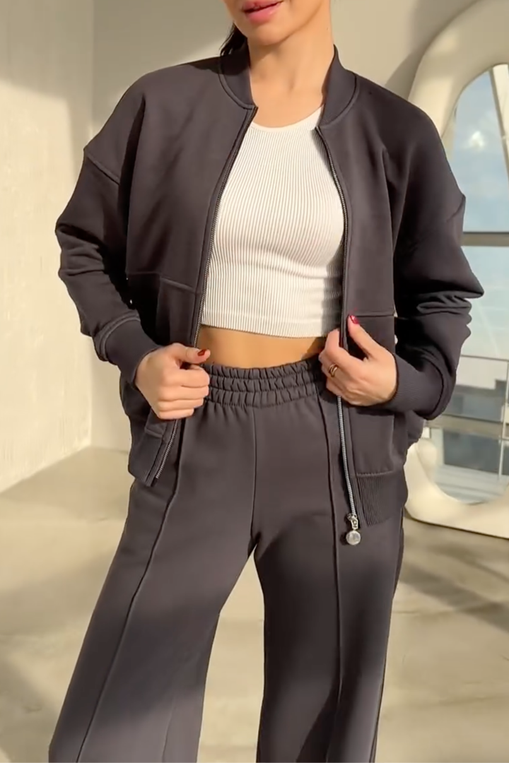 Loungepak Met Bomberjack En Wijde Pijp