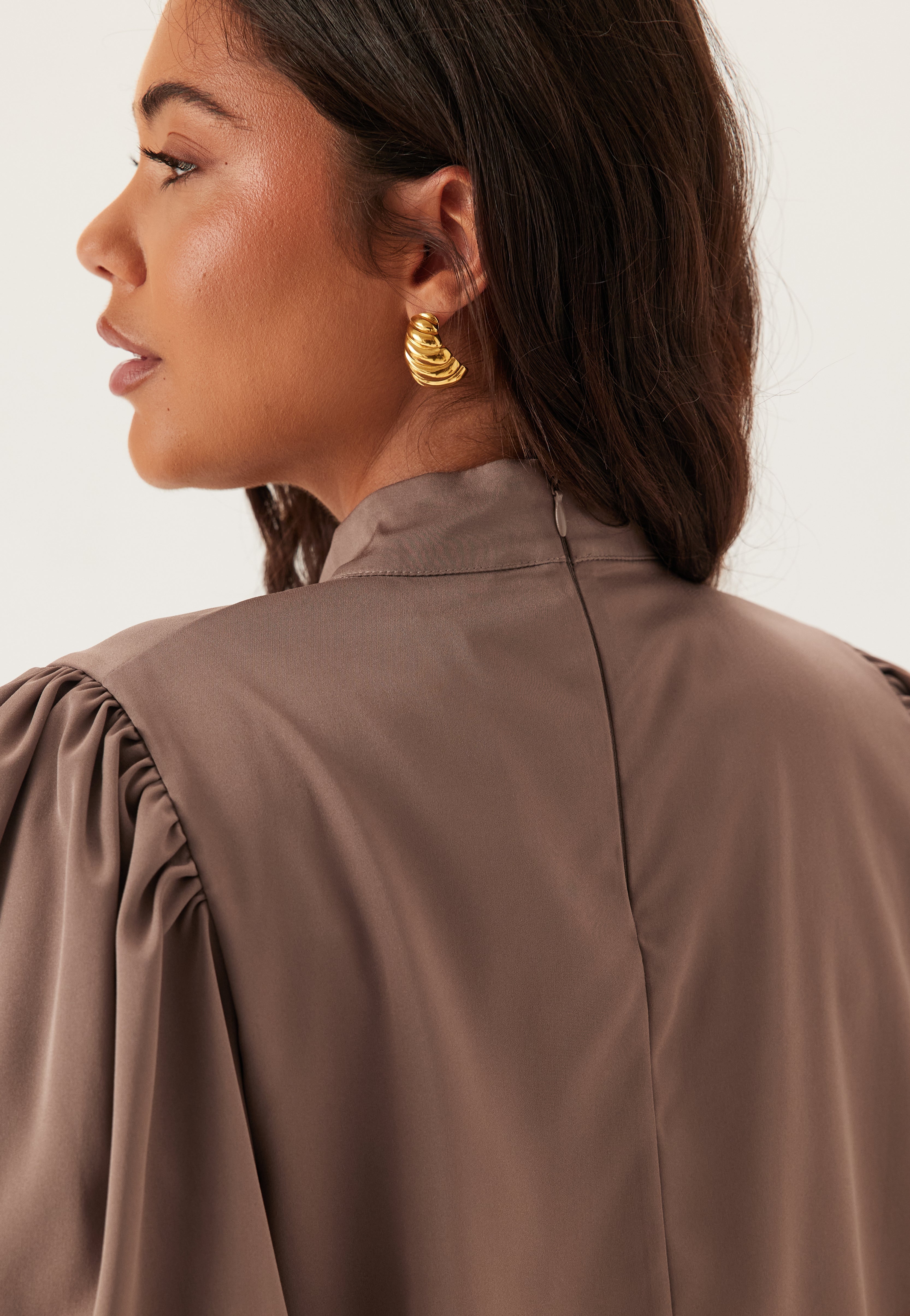 Plooi Top met Opstaande Kraag en Pofmouwen