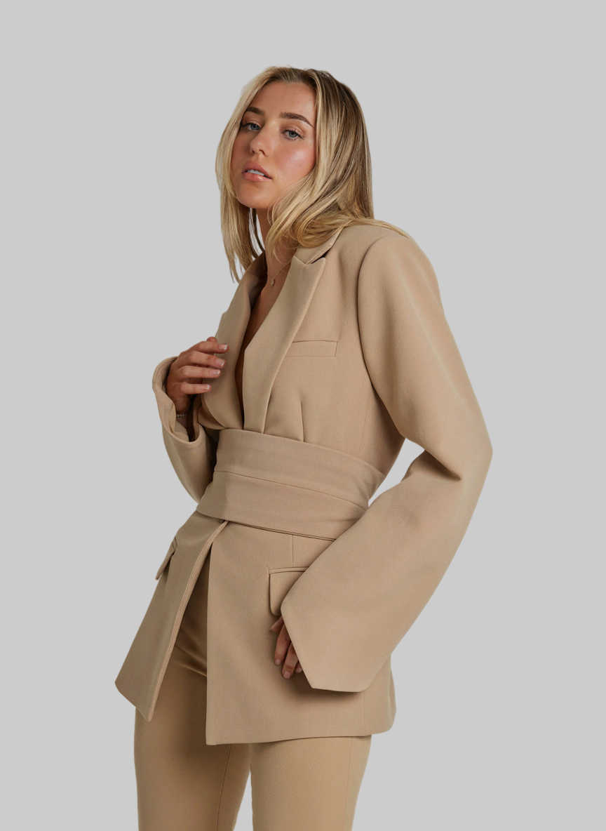 Getailleerde Blazer Met Brede Strikceint Dames