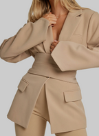 Getailleerde Blazer Met Brede Strikceint Dames