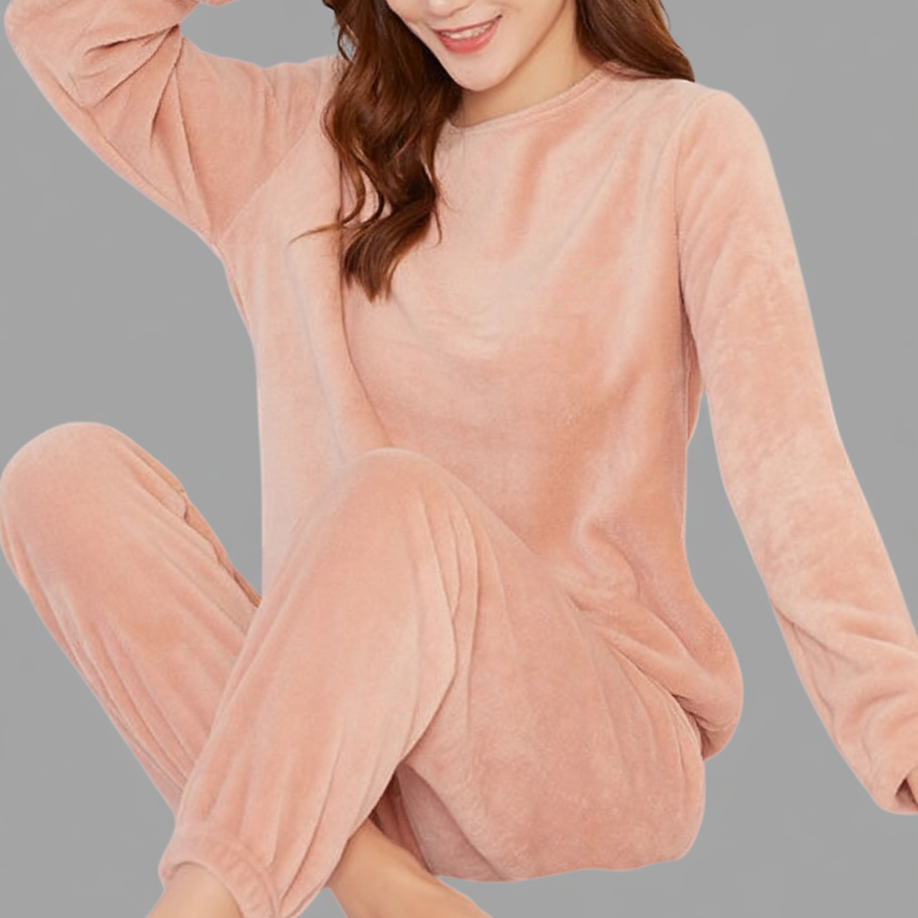Pluche Fleece Pyjama Set – Warm & Relaxed Pasvorm