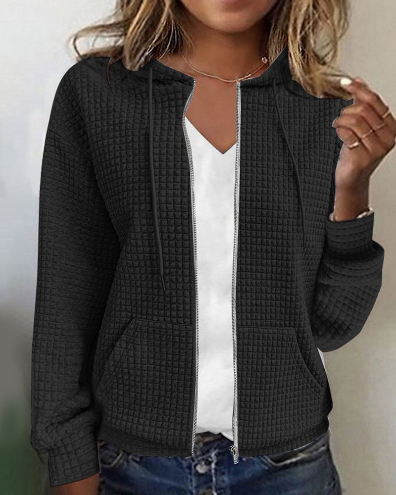 Monique | Casual vest met zakken en koorden in de kleur Zwart voor dames in stijl ideaal voor de herfst.