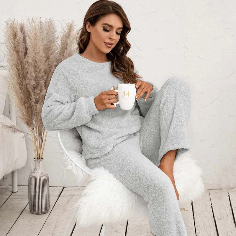 Fluffy Teddy Loungewear Set – Zachte Trui en Broek