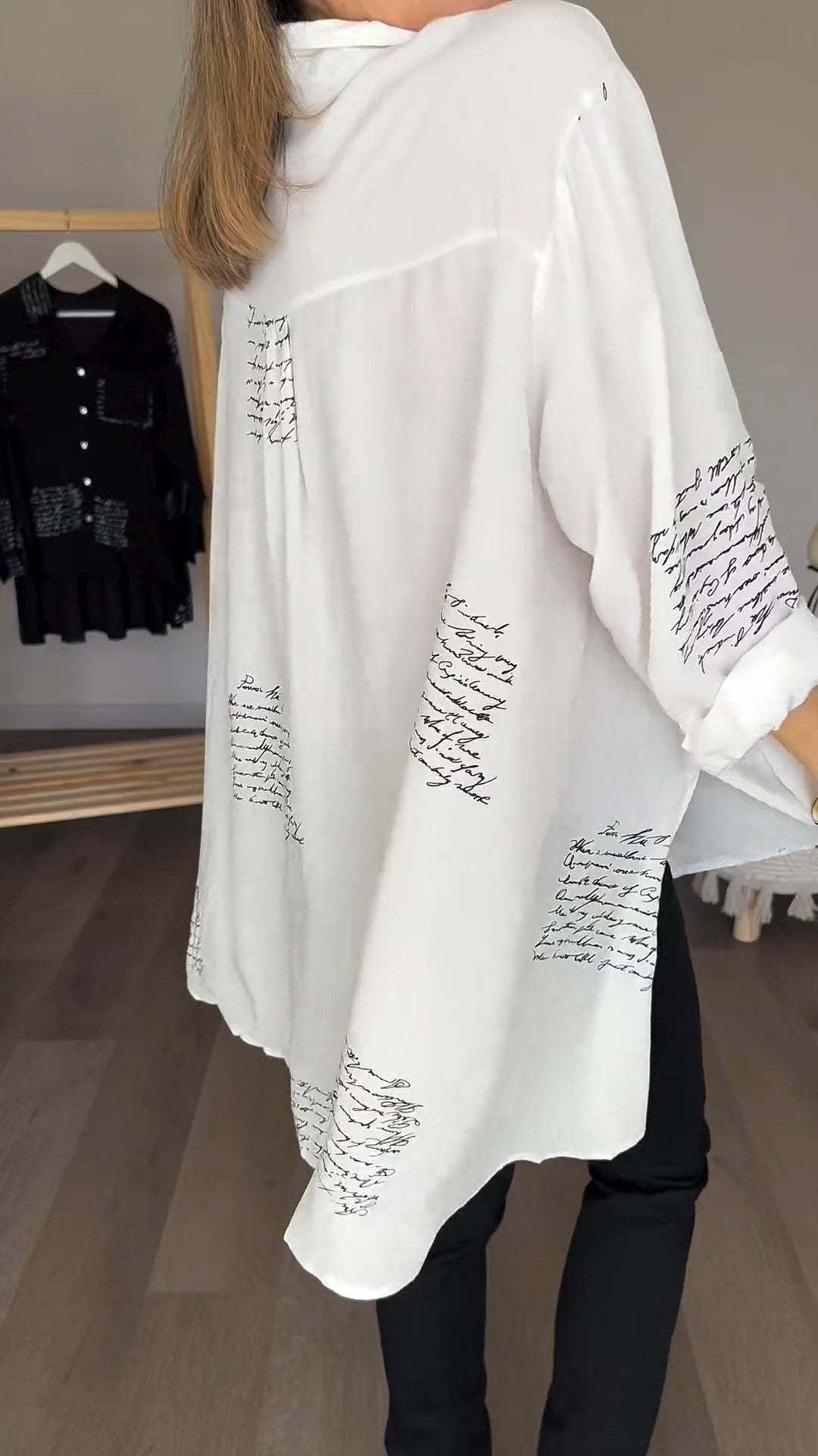 Emora Nova - Hedendaagse Vrouwen Artistieke Blouse met Handschrift Print