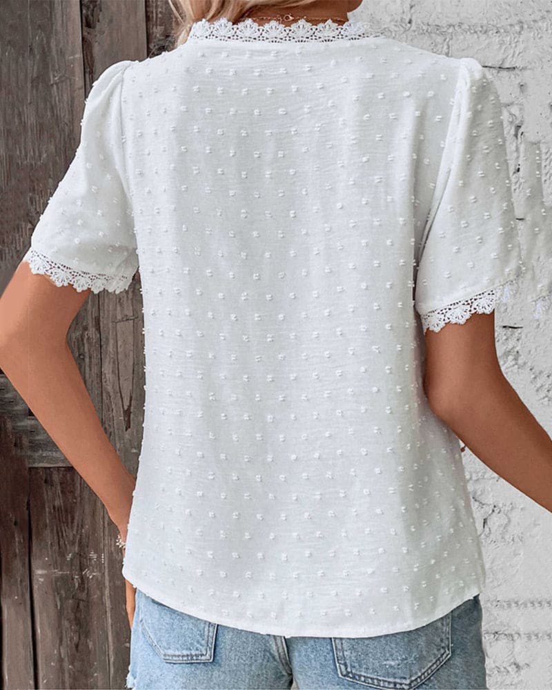Emora Nova - Dames Blouse met Kantdetails en V-hals - Zomer