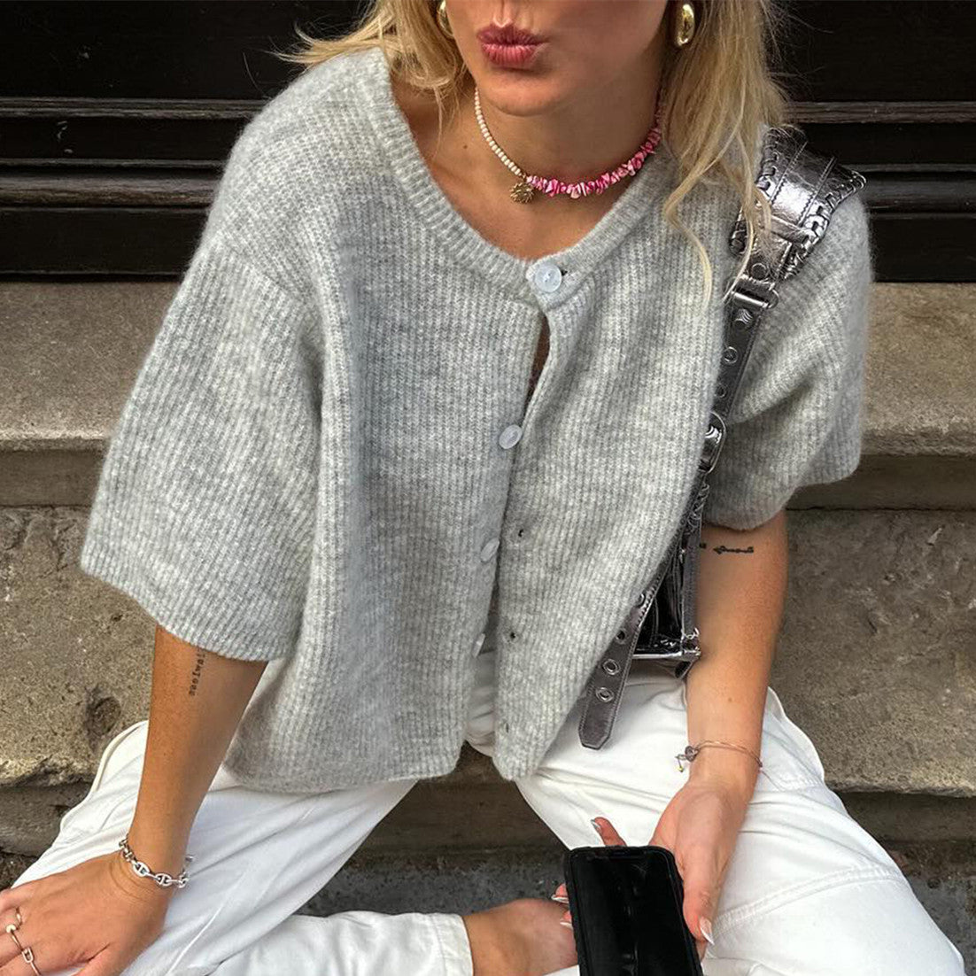 Fuzzy Kort Gebreid Vest met Knoopsluiting