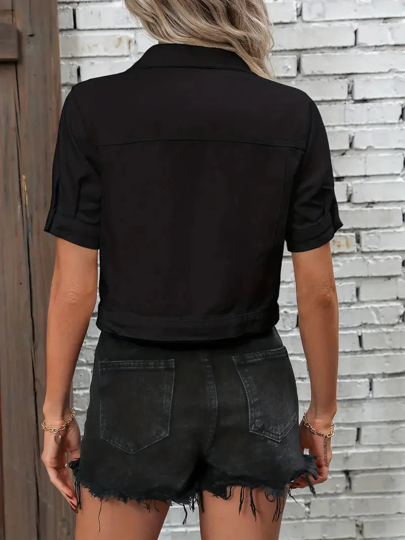 Sabrine Denim jack | Denim overhemd met korte mouwen voor dames in de kleur Babyblauw voor dames in Heritage stijl ideaal voor de herfst.