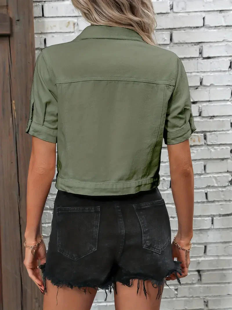 Sabrine Denim jack | Denim overhemd met korte mouwen voor dames in de kleur Babyblauw voor dames in Heritage stijl ideaal voor de herfst.