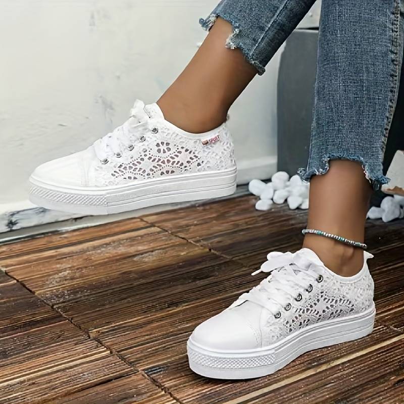 Ademende Platte Sneaker – Elegante Mesh-Bovenkant