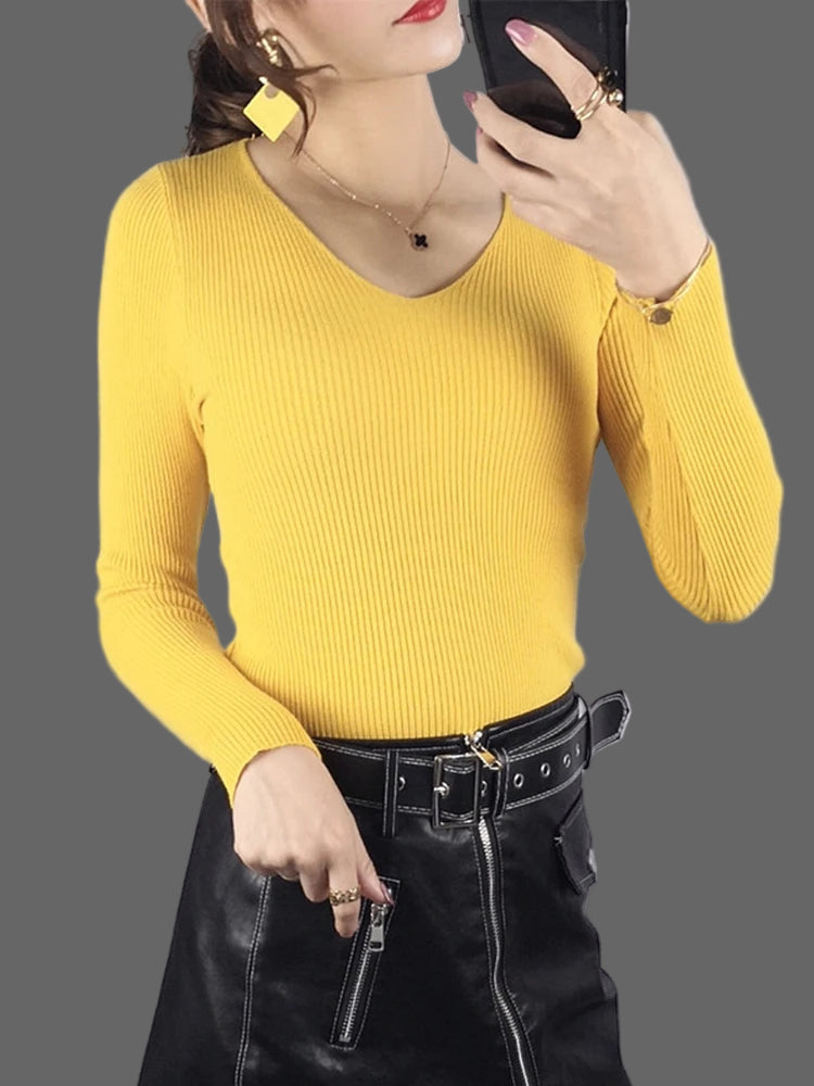 Ribgebreide Trui met Diepe V-Hals – Nauwsluitend Model