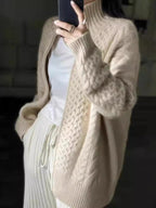 Emora Nova - Dames Gebreide Cable Knit Cardigan met Hoge Hals