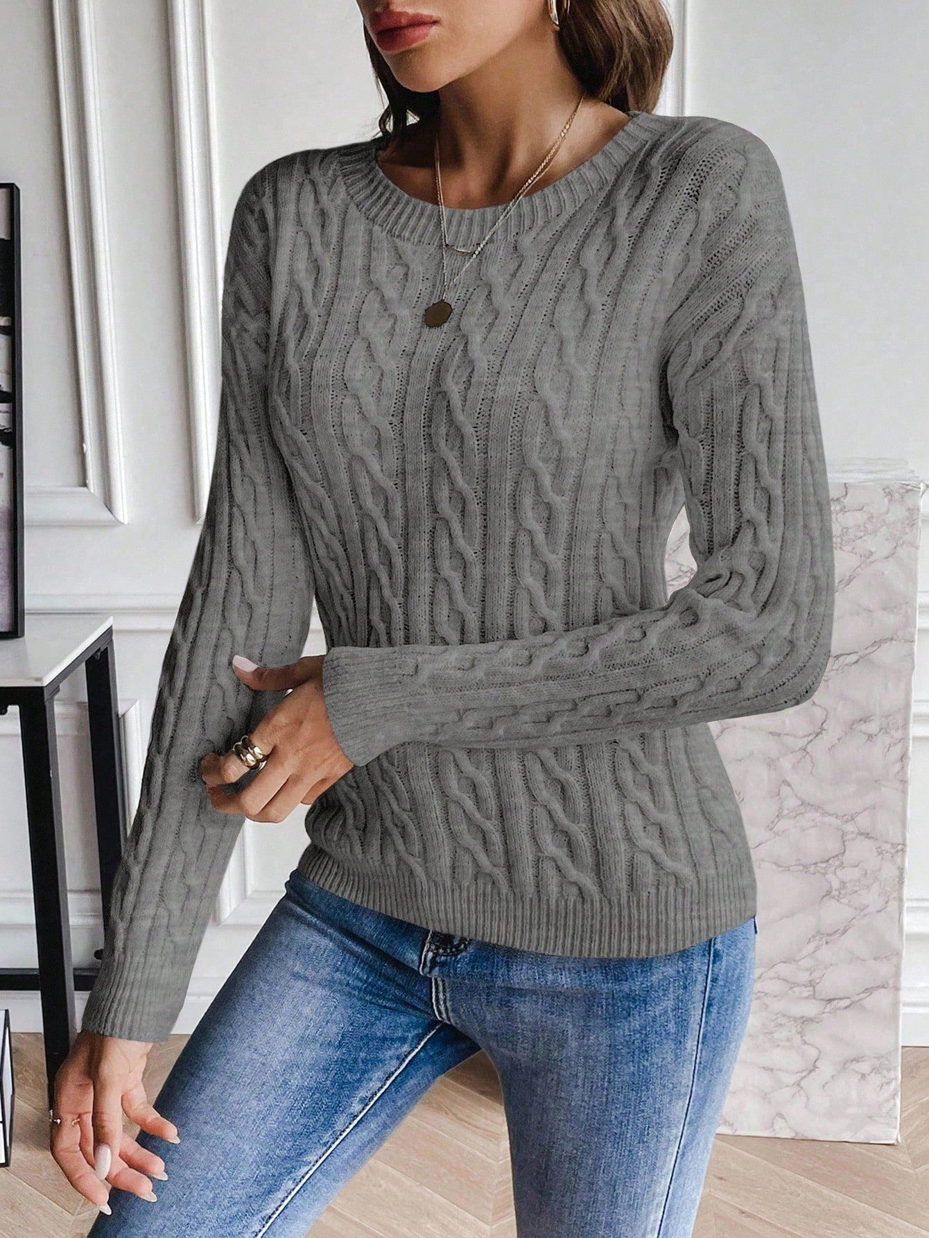 Gebreide Trui – Klassiek Kabelpatroon Grijs