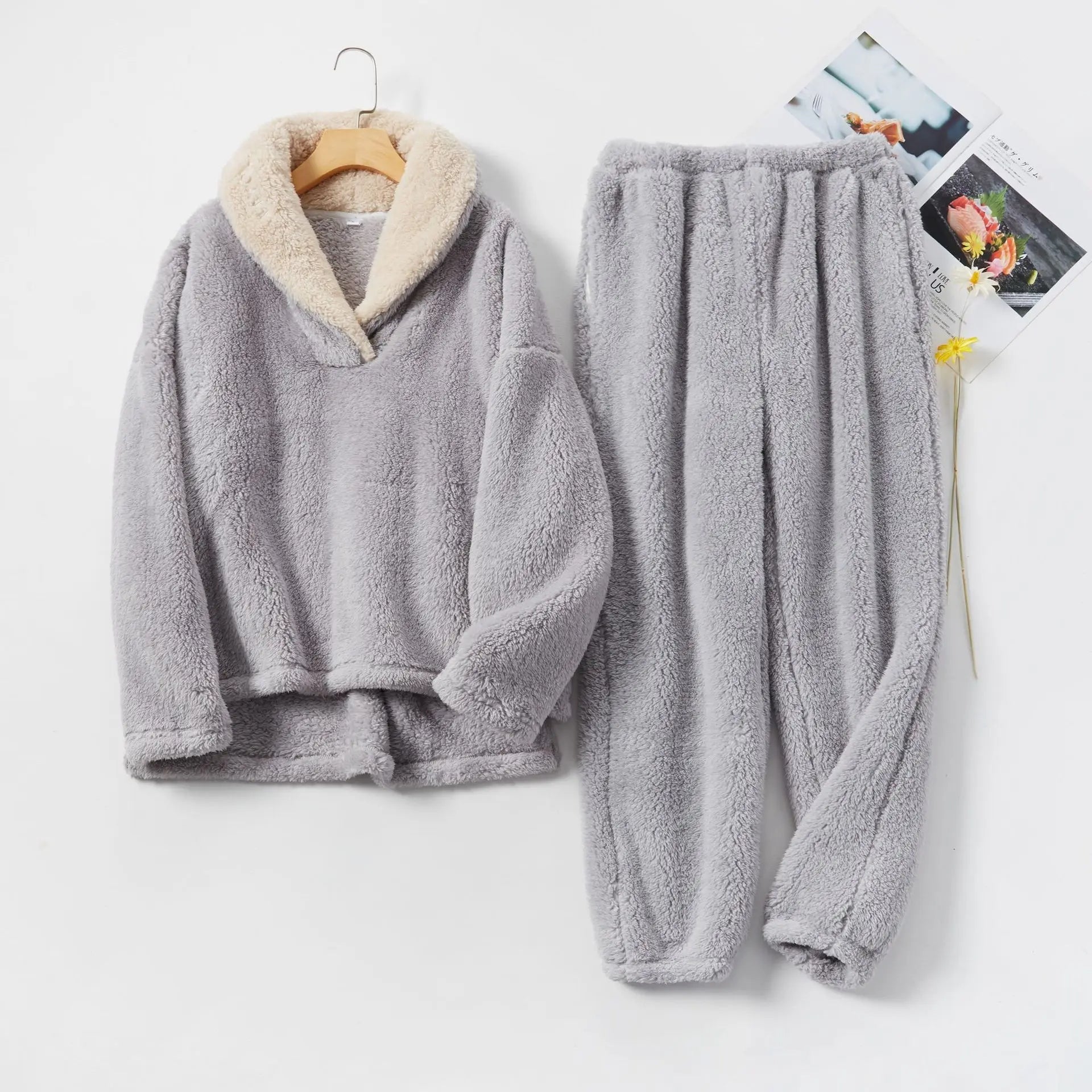 Emora Nova - Luxe Loungewear Pyjamaset - Winter Warmte