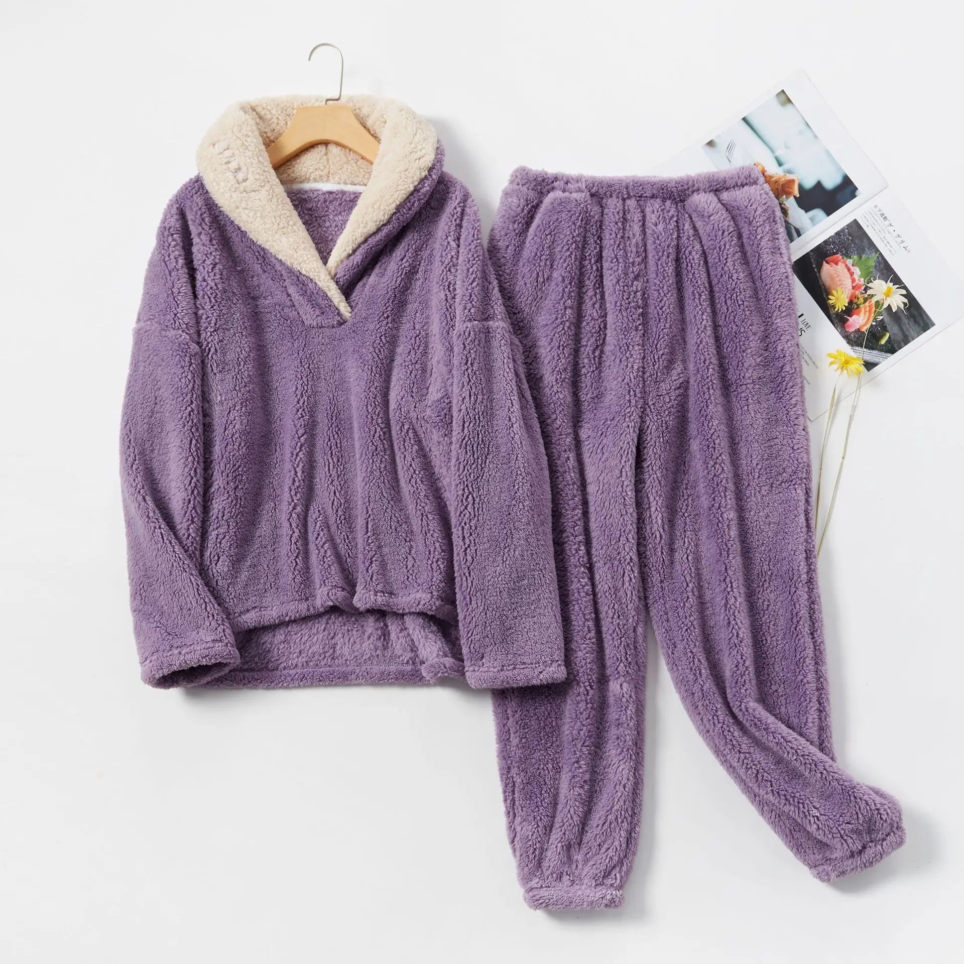 Emora Nova - Luxe Loungewear Pyjamaset - Winter Warmte