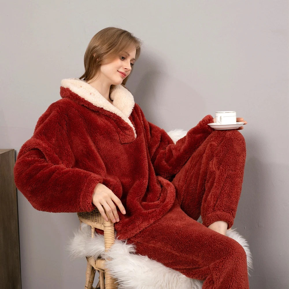 Emora Nova - Luxe Loungewear Pyjamaset - Winter Warmte