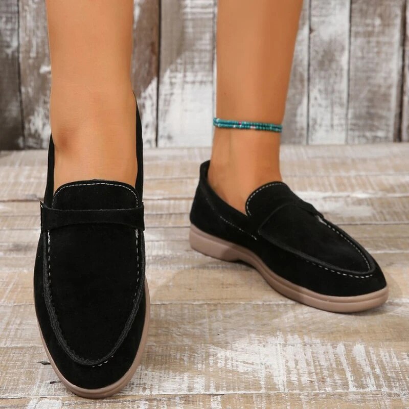Elegante Suède Loafers – Slip-On Comfort & Stiksels