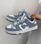 Emora Nova - Dames Casual Sneakers met Hart Detail in Pastel Blauw