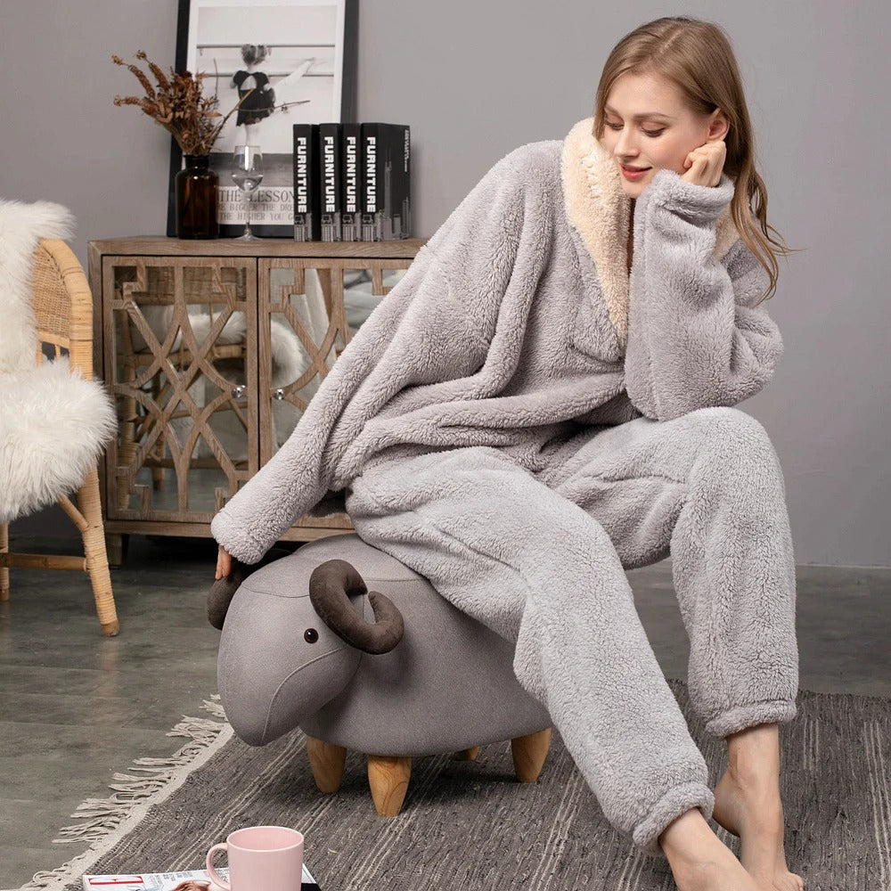 Emora Nova - Luxe Loungewear Pyjamaset - Winter Warmte